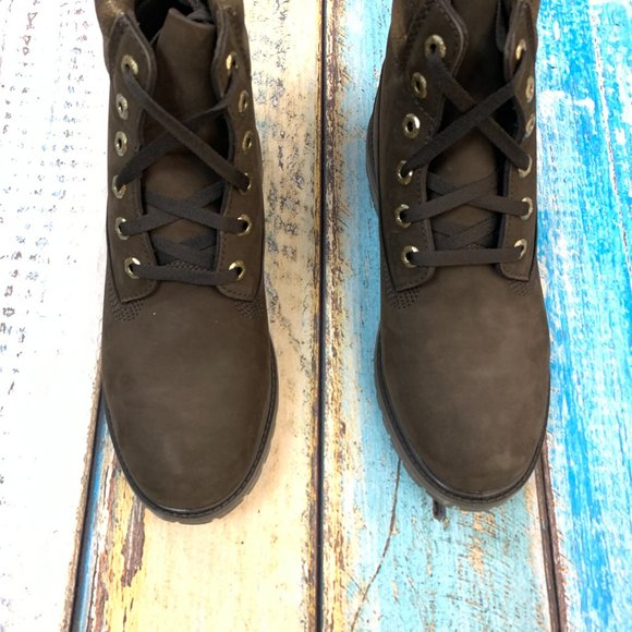 Timberland Women's 6 Inch Boots - Picture 3 of 6